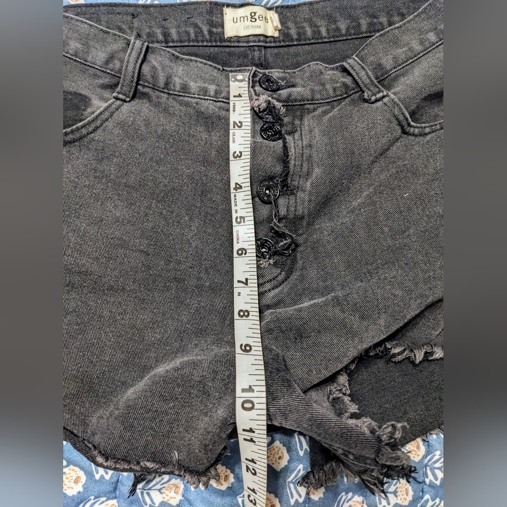 Umgee High Waist Faded Black Distressed Cut Off Jean Shorts sz 5/6 Festival - Picture 8 of 9